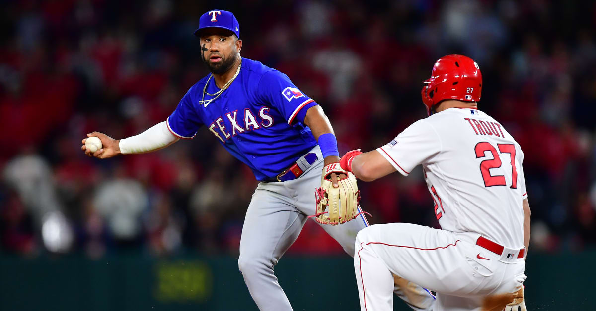 Ezequiel Duran Makes Start at First Base For Texas Rangers - Sports  Illustrated Texas Rangers News, Analysis and More