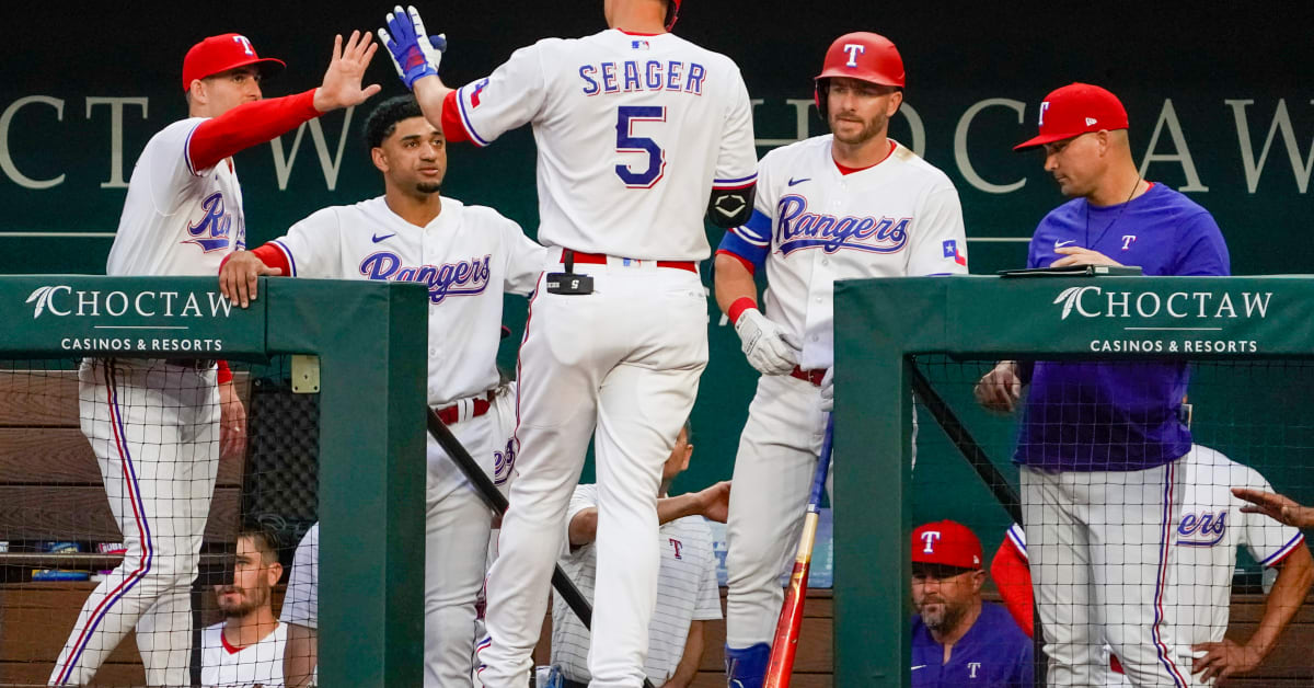 Can Corey Seager Catch Have Top 10-Homer Season in 2022? - Sports  Illustrated Texas Rangers News, Analysis and More