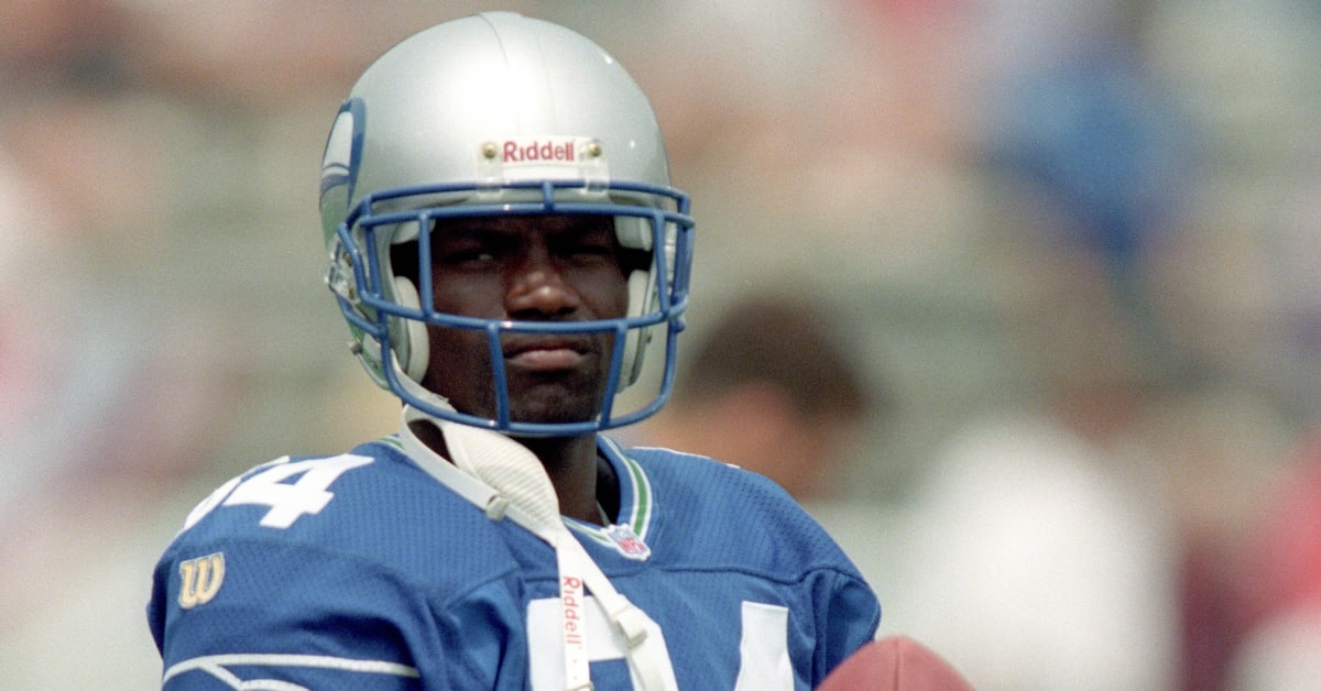 Seattle Seahawks Announce Official Return Date For 1990s Throwback Uniforms  - Sports Illustrated Seattle Seahawks News, Analysis and More