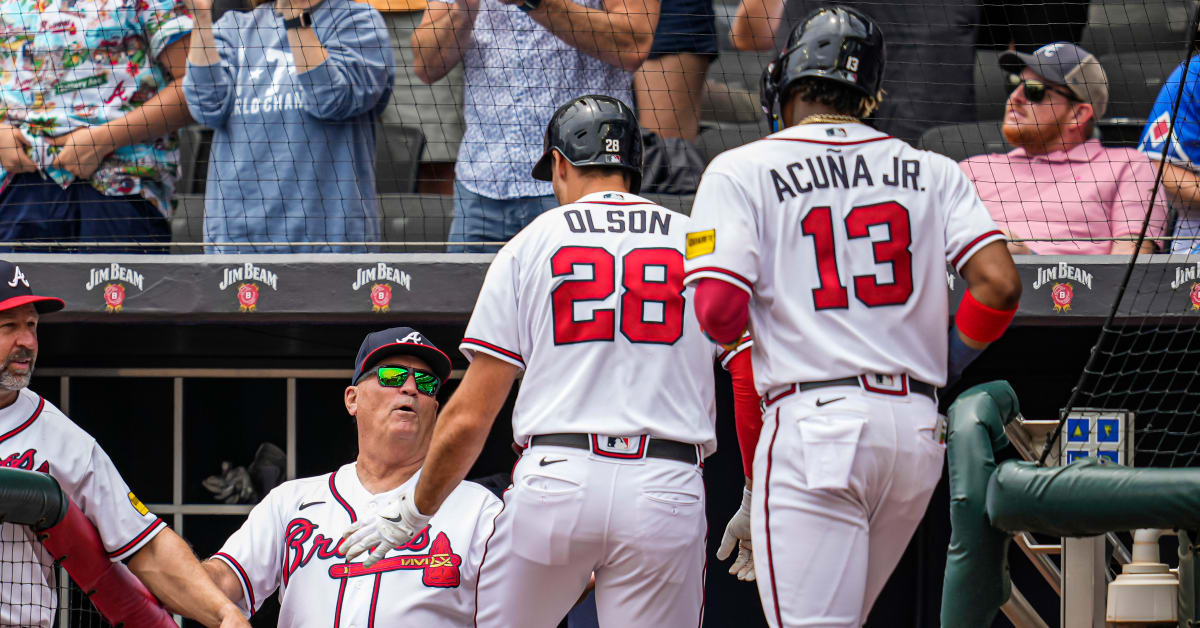 Braves News: Dereck Rodriguez gets the call, Braves fall 2-1, more -  Battery Power