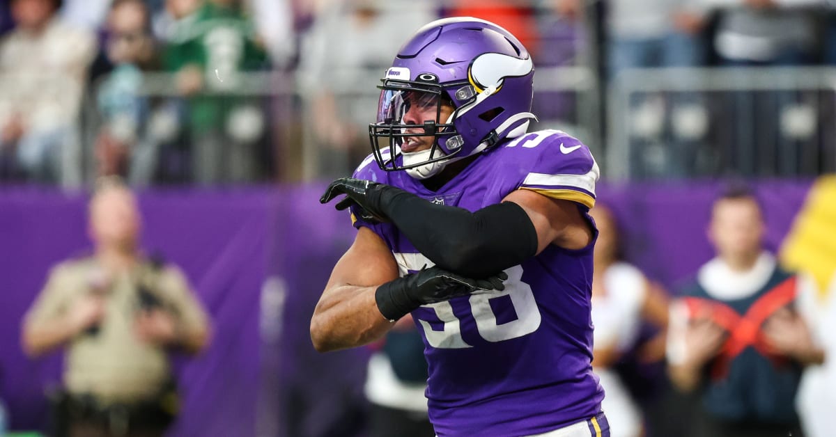 Longtime Vikings nuisance Akiem Hicks has officially left the NFC North -  Sports Illustrated Minnesota Vikings News, Analysis and More