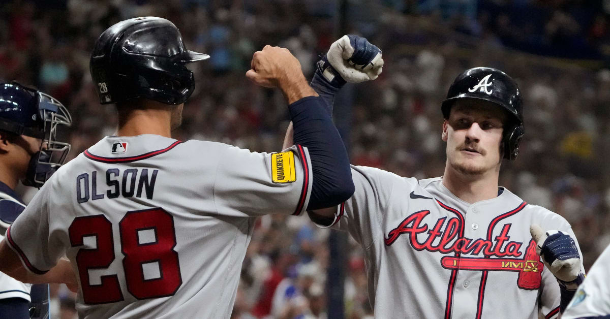 Atlanta Braves on X: Relievers currently in Atlanta's bullpen have  combined to throw 22.2 consecutive scoreless innings dating to August 1 vs.  New York, and have a 0.93 ERA (5 ER/48.1 IP)