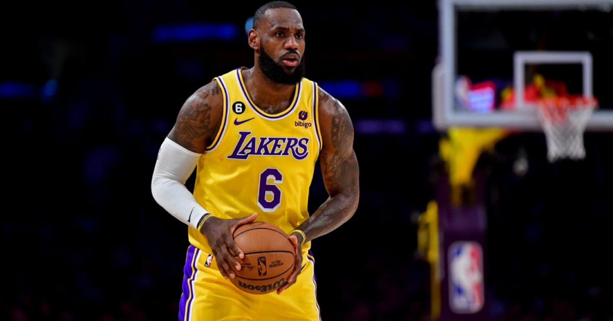 LeBron James Is Reportedly Set To Return To Wearing No. 6