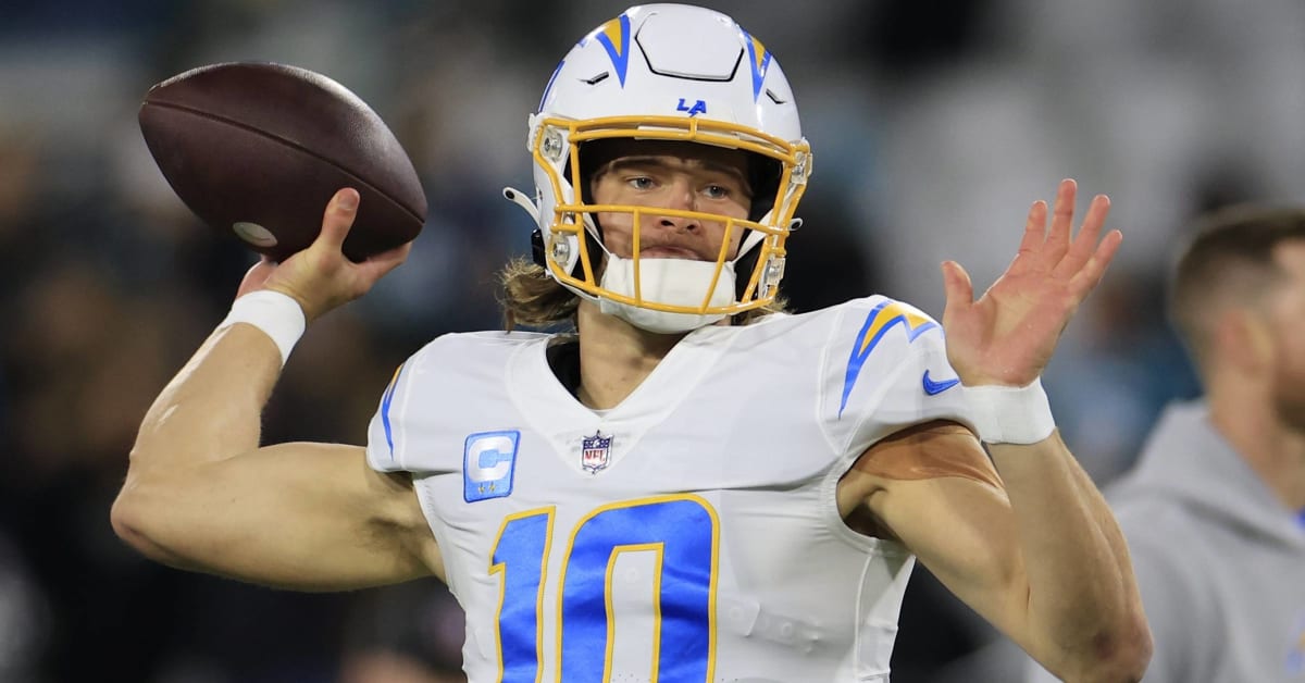 Chargers, Justin Herbert Agree to Record-Breaking Extension, per Report -  Sports Illustrated