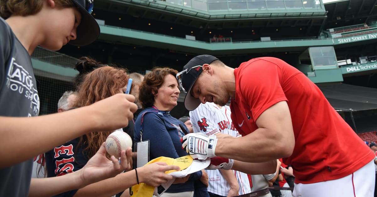 Red Sox's Kiké Hernández Thanks Puerto Rico, Hints WBC Return