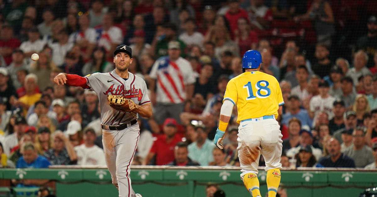Braves catch Red Sox in a bizarre third-inning triple play - The Boston  Globe