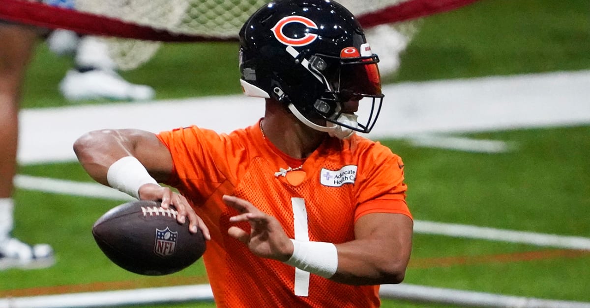 Chicago Bears player projections: How many passing yards will Justin Fields  have in 2023?