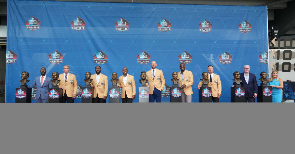 Photos: Joe Thomas - Hall of Fame Enshrinement