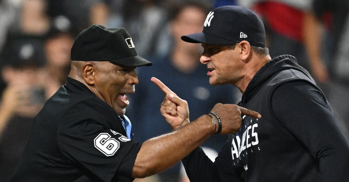 Aaron Boone gets tossed in Yankees' loss to White Sox