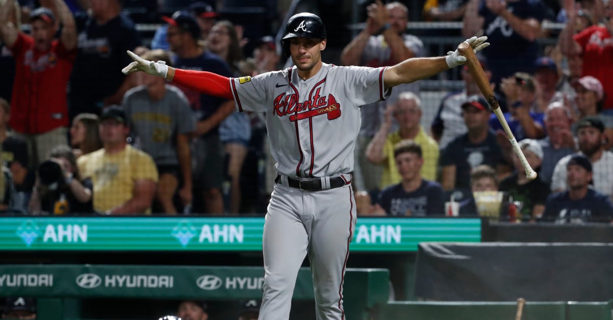 Braves Slugger Matt Olson Isn't Even Trying to Hit Home Runs - Sports  Illustrated