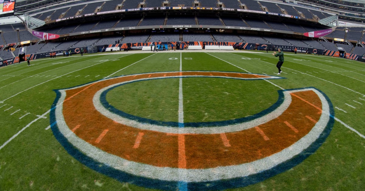 Chicago Mayor Lori Lightfoot pitches dome for Soldier Field to entice Bears  to remain at stadium - ESPN