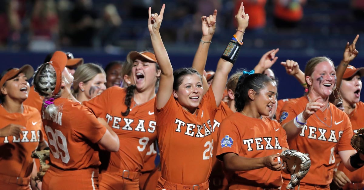 Oklahoma sweeps Texas to win the 2022 Women's College World Series