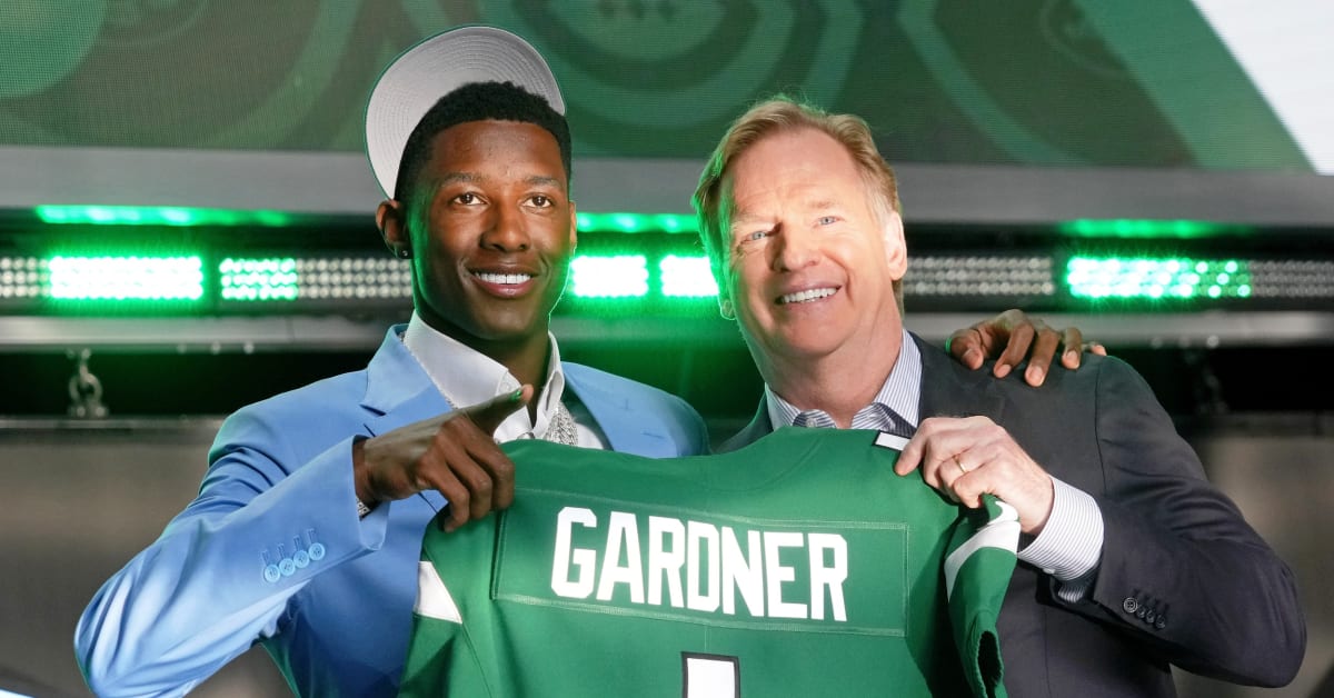 Jets Star Rookie Ahmad 'Sauce' Gardner Gifts Mom Brand New Mercedes