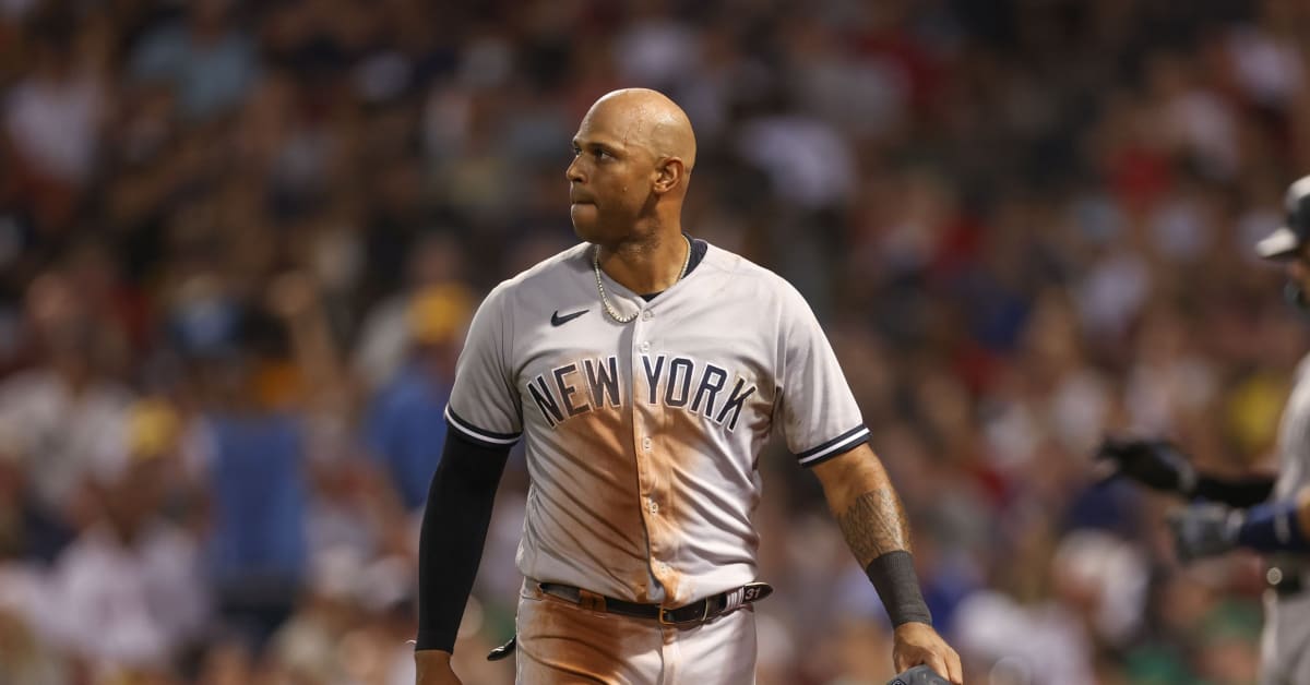 Yankees' Nestor Cortes deactivates Twitter account after old