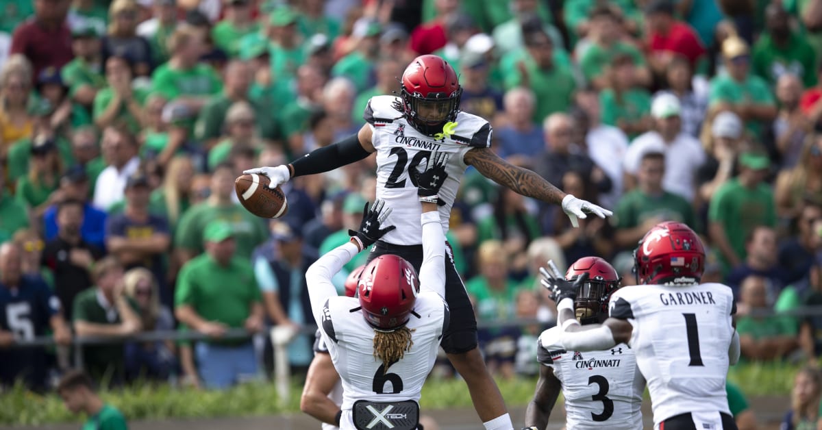 Look: Marquise Copeland Flashes Super Bowl Ring - All Bearcats