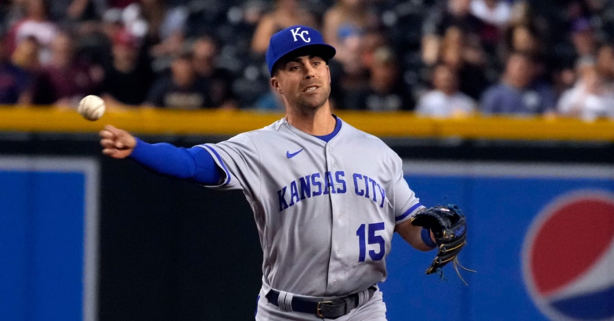 Blue Jays' Whit Merrifield Vaccinated, Able to Join Team After