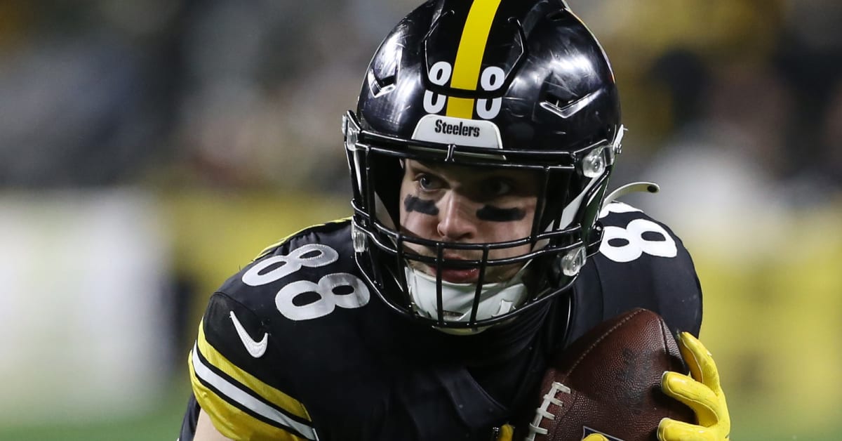 Pat Freiermuth fantasy advice: Start or sit the Steelers TE in