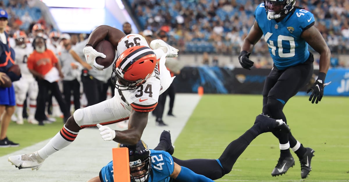 Jerome Ford Leads Browns to 24-13 Victory over Jaguars - All Bearcats