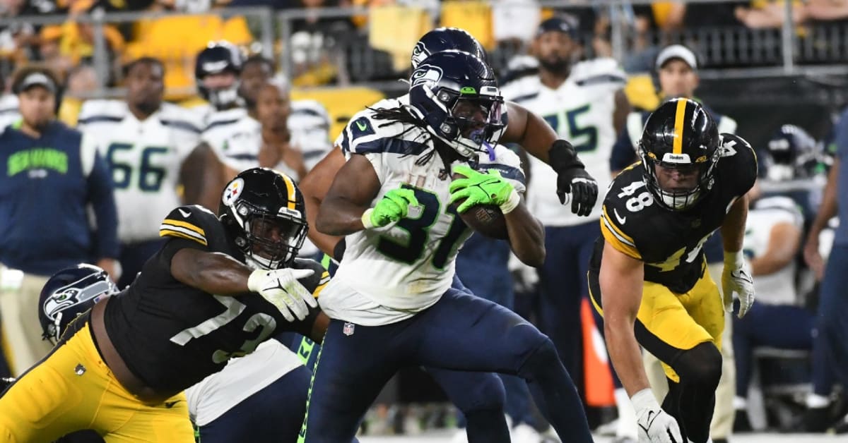 Former Miami Hurricanes Running Back DeeJay Dallas 'Questionable' for Seattle  Seahawks versus San Francisco 49ers - All Hurricanes on Sports Illustrated:  News, Analysis, and More