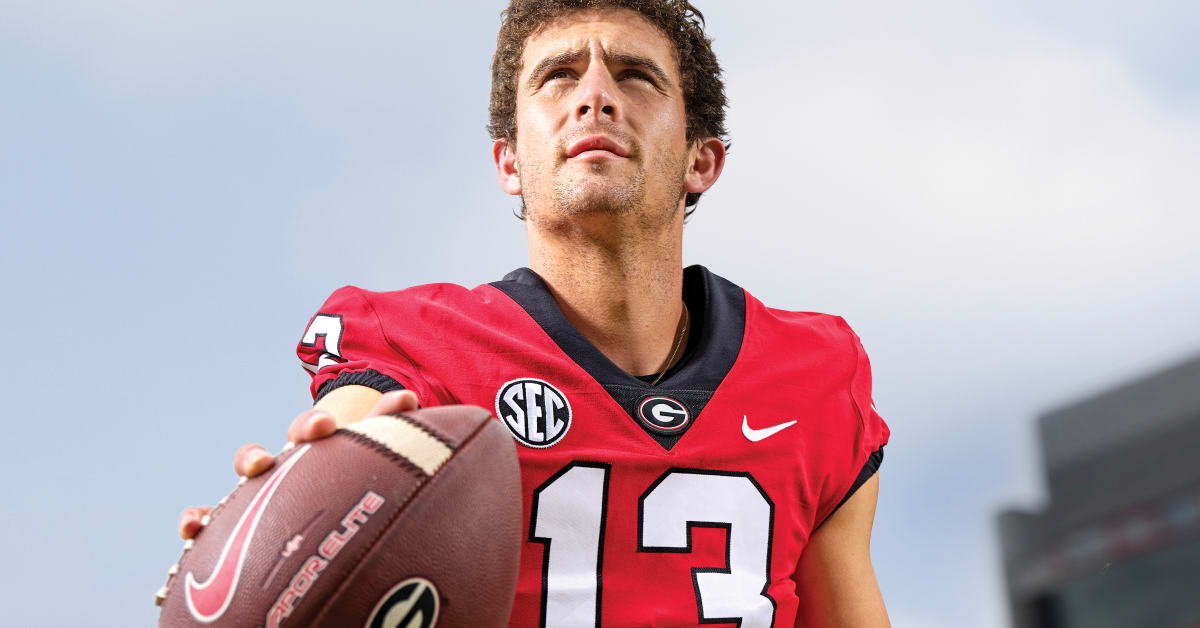 Georgia Bulldogs QB Stetson Bennett Announces His Return for 2022