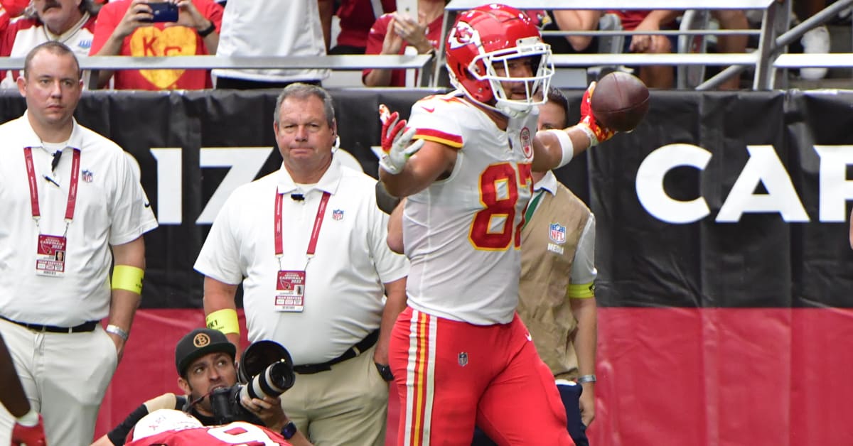 KC Chiefs Tight End Travis Kelce Was In Peak Form Against The Cardinals ...