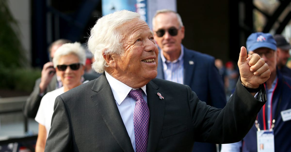 Robert Kraft invites CCSU alumnus Jerry Edmond to Patriots game