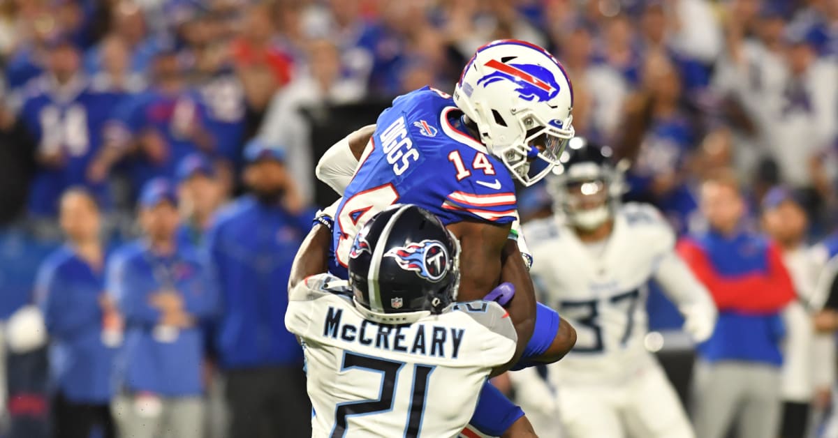 Tennessee Titans cornerback Roger McCreary (21) plays against the  Indianapolis Colts in the second half of an NFL football game Sunday, Oct.  23, 2022, in Nashville, Tenn. (AP Photo/Mark Humphrey Stock Photo - Alamy