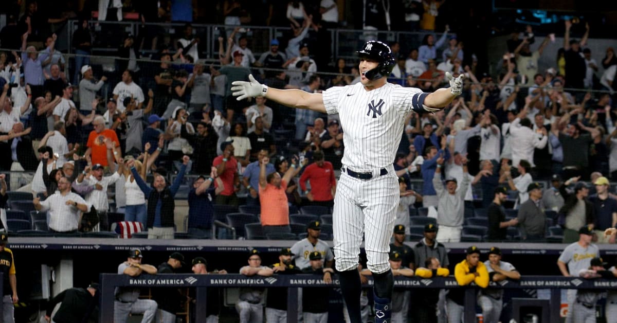 Down, 4-3, Yankees Club Two Solo Homers in the 9th - The New York