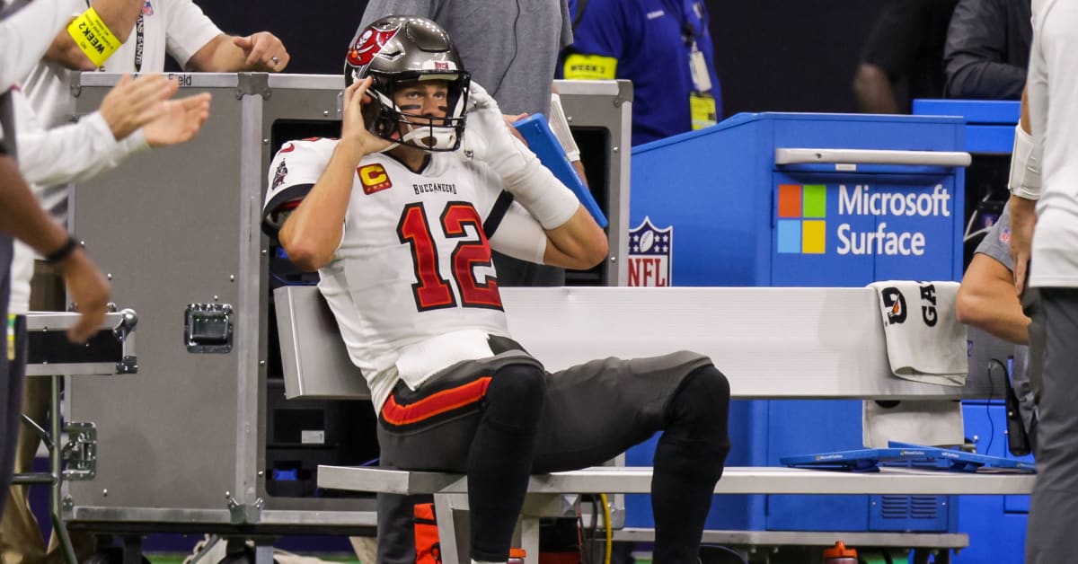 Watch: Fight Breaks Out During Bucs vs. Saints Game - The Spun