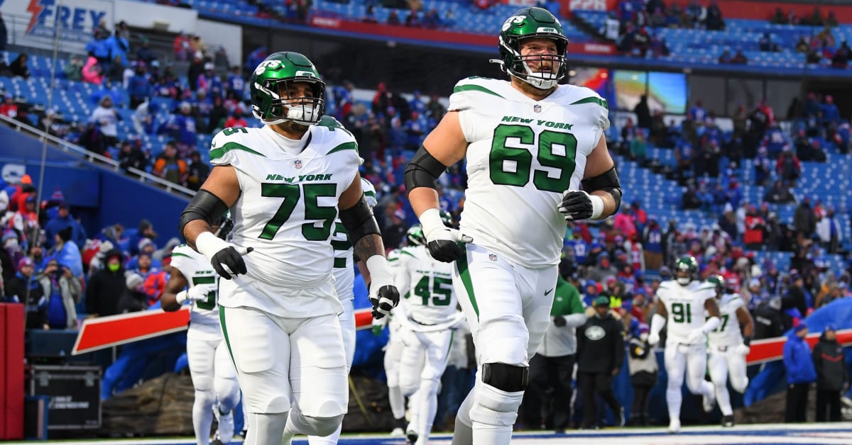 Alijah Vera-Tucker Working Way Back to Full Strength - Sports Illustrated New  York Jets News, Analysis and More