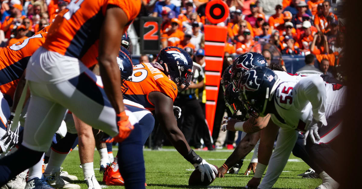 Denver Broncos Unveil New Uniform Combination for Jaguars Game - Sports  Illustrated Mile High Huddle: Denver Broncos News, Analysis and More