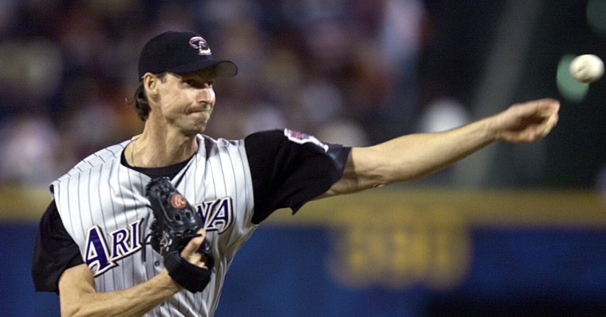 MLB Legend Randy Johnson Now Working Second Career as NFL Photographer