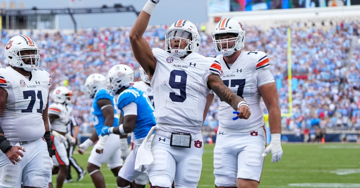 Auburn football's quarterback race seems down to Payton Thorne and Robby  Ashford - Auburn Tigers Pod