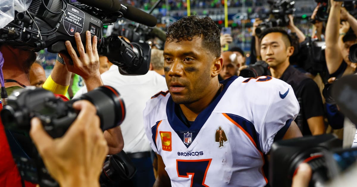 With Losses Mounting For Russell Wilson's Denver Broncos, Seattle Seahawks  Continue to Reap Reward - Sports Illustrated Seattle Seahawks News,  Analysis and More