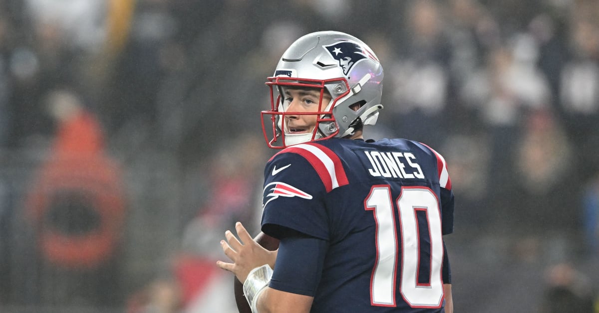 Mac Jones to start for Patriots over Bailey Zappe vs. Bears