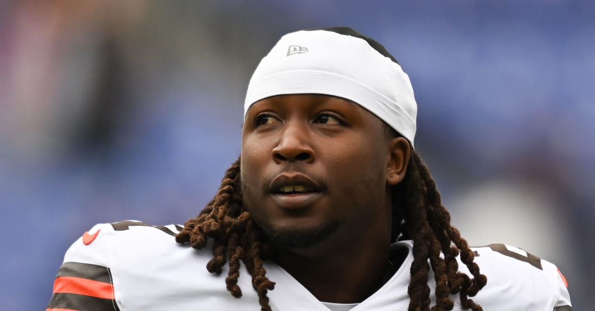 Ravens Rival Browns Sign RB Kareem Hunt to Replace Injured Nick Chubb -  Sports Illustrated Baltimore Ravens News, Analysis and More