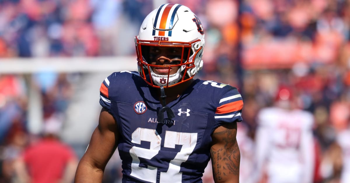 Now that Auburn is bowl eligible Jarquez Hunter is on pace to hit 1,000