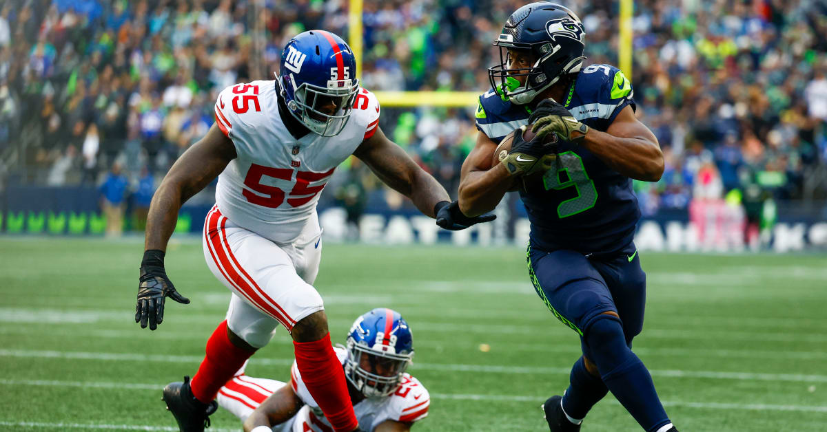 Seahawks vs. Giants: Seattle pulls away from Giants 27-13 for third  straight win - Field Gulls