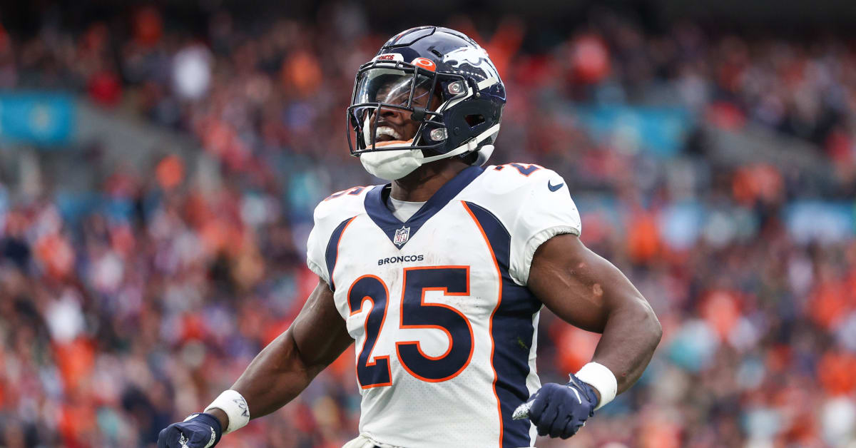 Denver Broncos Rookie RB Jaleel McLaughlin Presented With a Game Ball for  31-28 Win Over Chicago Bears - Sports Illustrated Mile High Huddle: Denver  Broncos News, Analysis and More