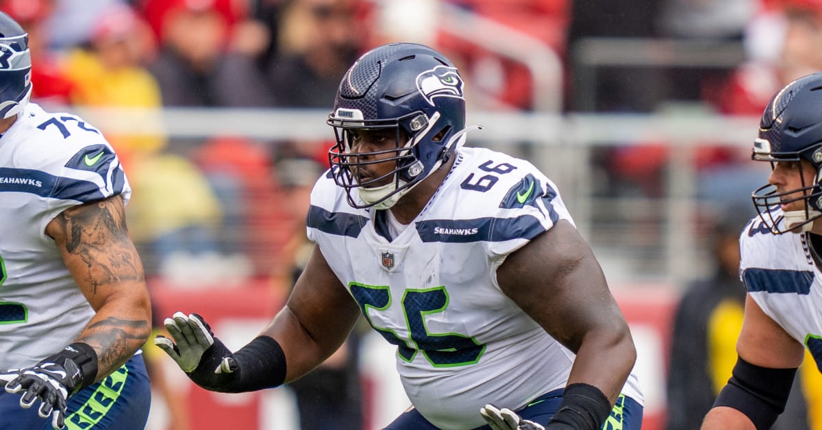 Seahawks re-sign guard Phil Haynes, raising questions about future of Gabe  Jackson