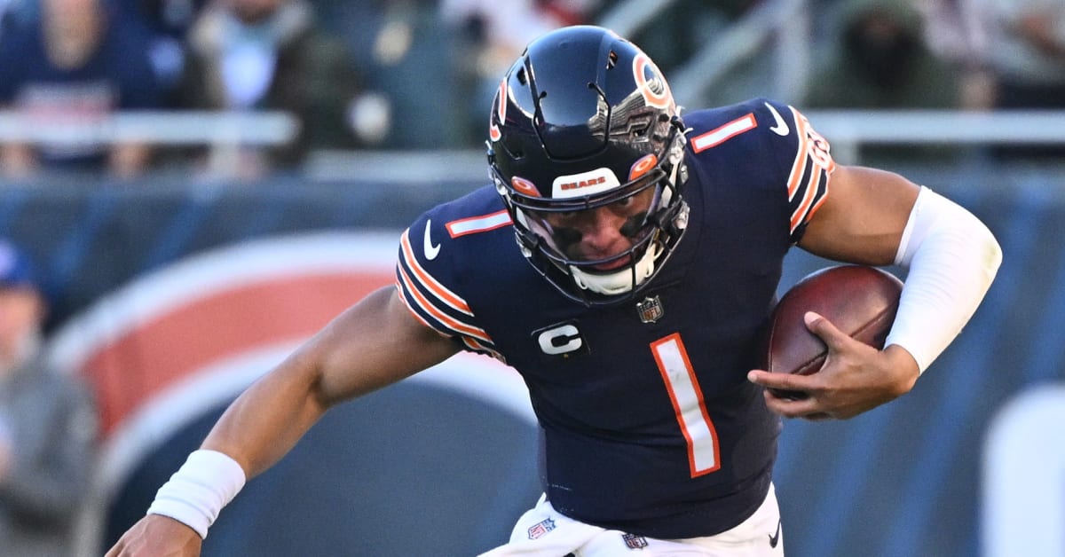 Is Justin Fields the Best Rushing Quarterback of All Time? Bears' QB Makes  Bold Claim