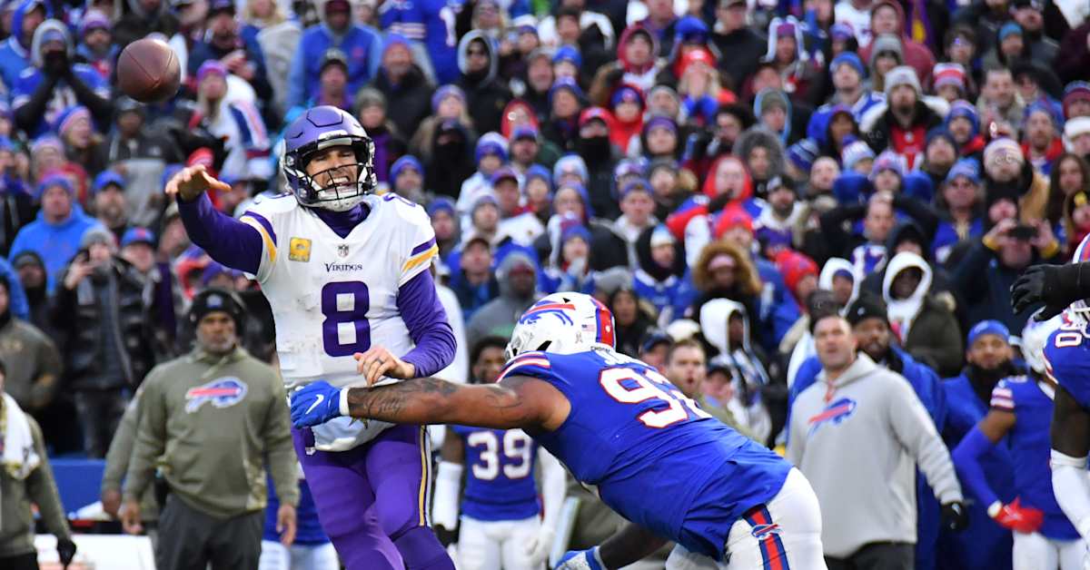 Kirk Cousins Wearing an Iced Out Chain is the Best New Tradition in the NFL  