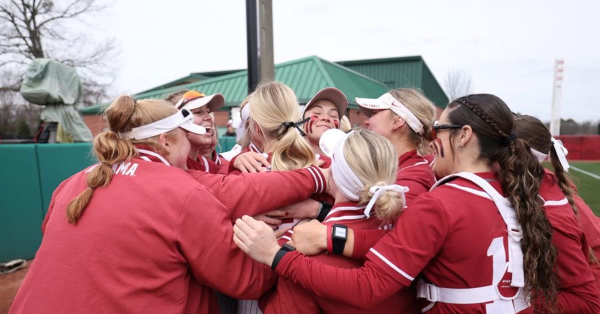 Bats Power Alabama Softball to Second Doubleheader Sweep in as Many