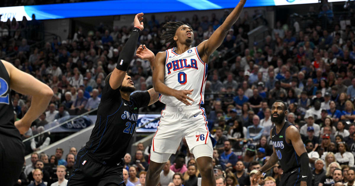 76ers’ Tyrese Maxey Returns After Injury Scare vs. Mavericks - Sports ...