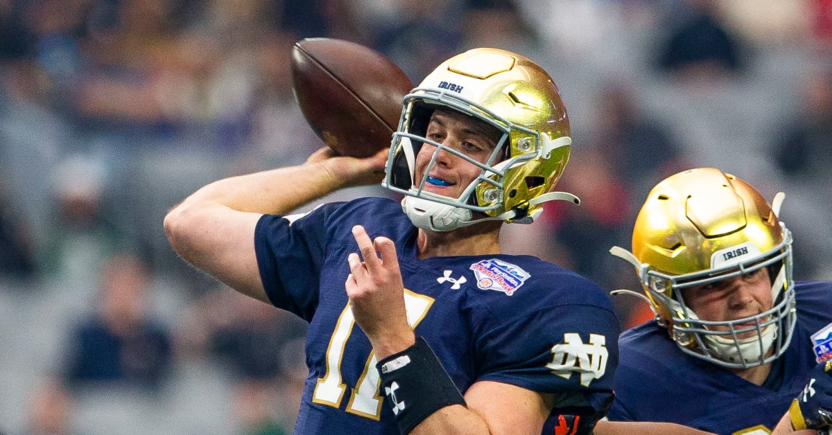 Saskatchewan Roughriders Sign Former Notre Dame Star Quarterback Jack ...