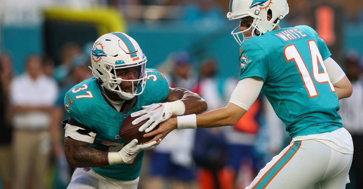 August 19, 2023: Miami Dolphins running back Salvon Ahmed (26