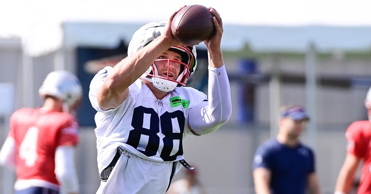 New England Patriots Sign TE Mike Gesicki: Red Zone Option? - Sports  Illustrated New England Patriots News, Analysis and More