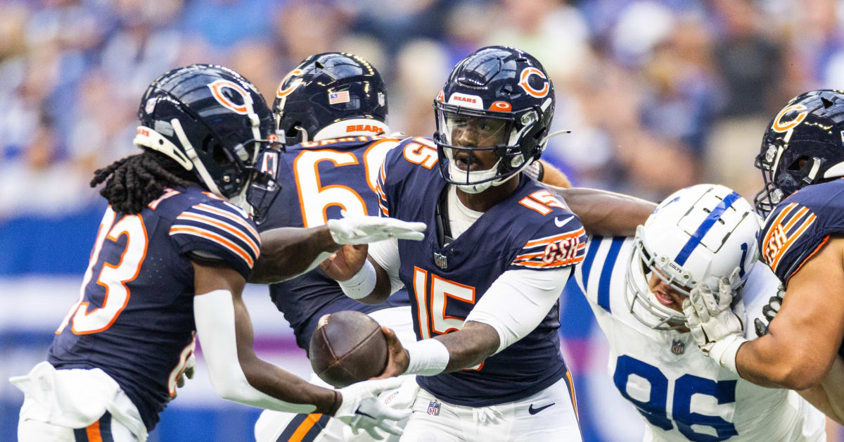 Chicago Bears' Tommie Harris celebrates in the first half an NFL football  game against the New York Jets in Chicago, Sunday, Dec. 26, 2010. (AP  Photo/Nam Y. Huh Stock Photo - Alamy