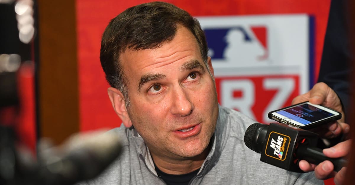 White Sox GM Hahn 'shocked' by ex-reliever Middleton's scathing