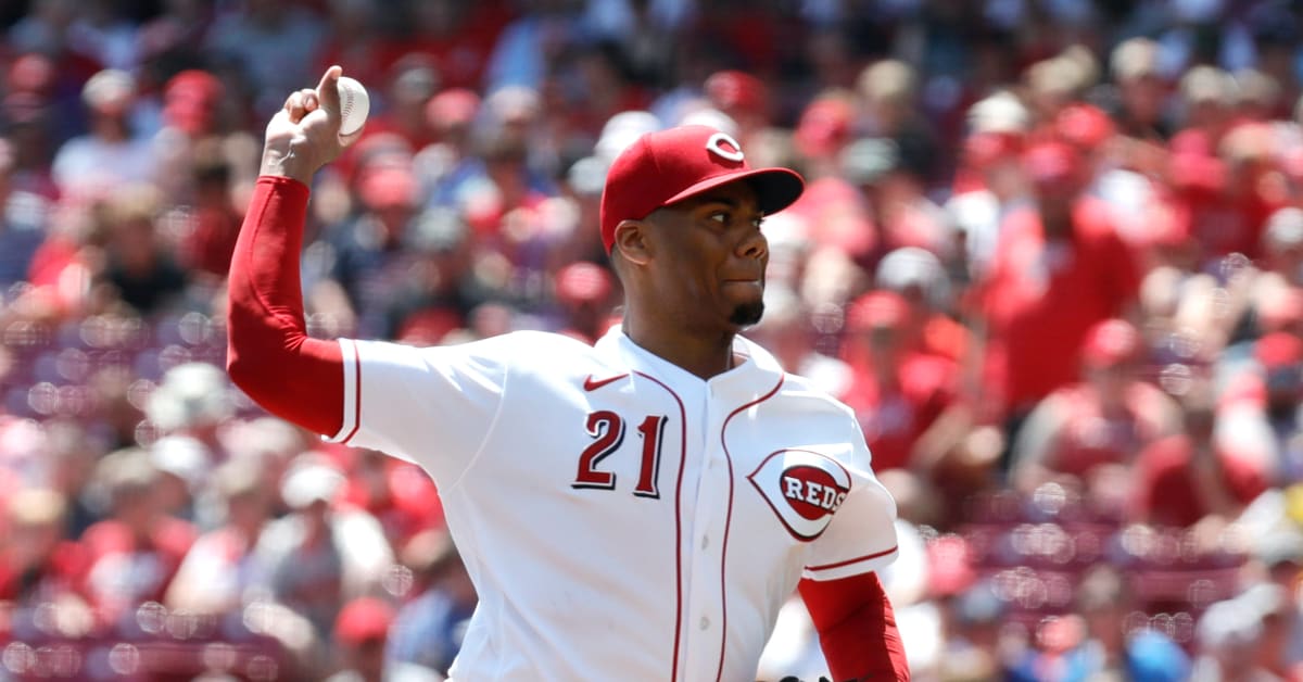 Cincinnati Reds Get Troubling Injury Update on Starting Pitcher Hunter  Greene - Fastball